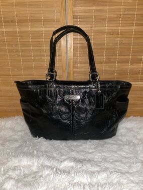 Coach Vintage Black Patent Leather Embossed Gallery Tote Satchel Carryall Purse